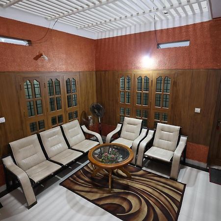 Wayanad Regal Residency Hotell Kalpetta Exteriör bild
