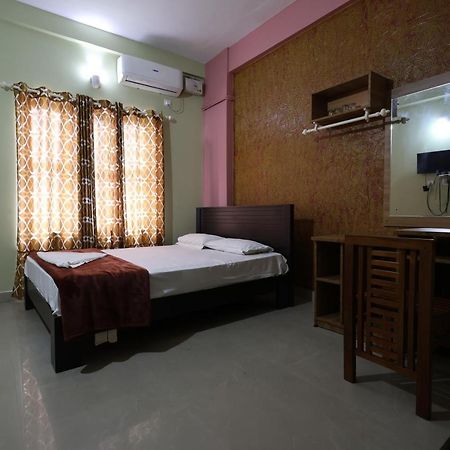 Wayanad Regal Residency Hotell Kalpetta Exteriör bild