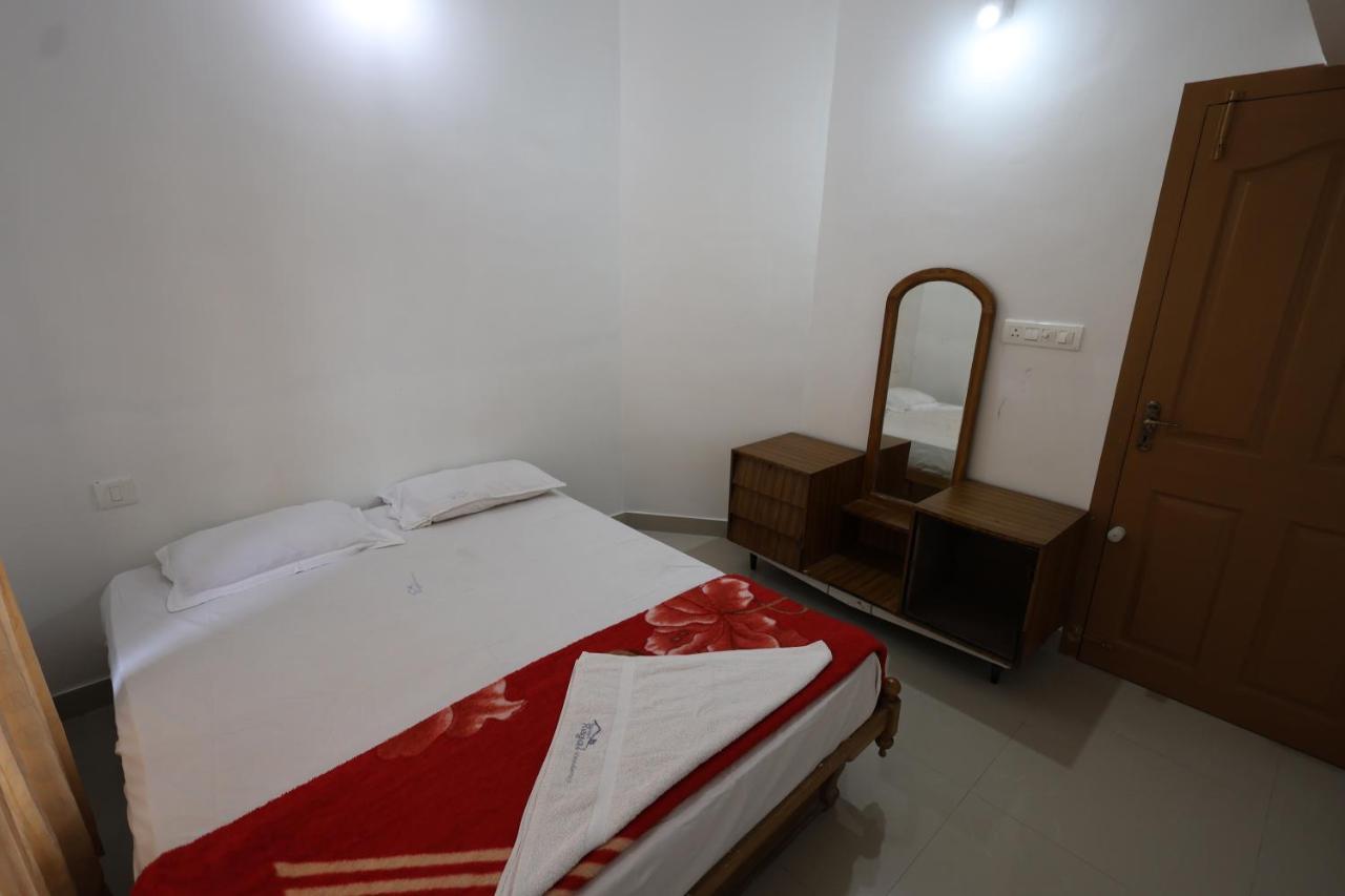 Wayanad Regal Residency Hotell Kalpetta Exteriör bild