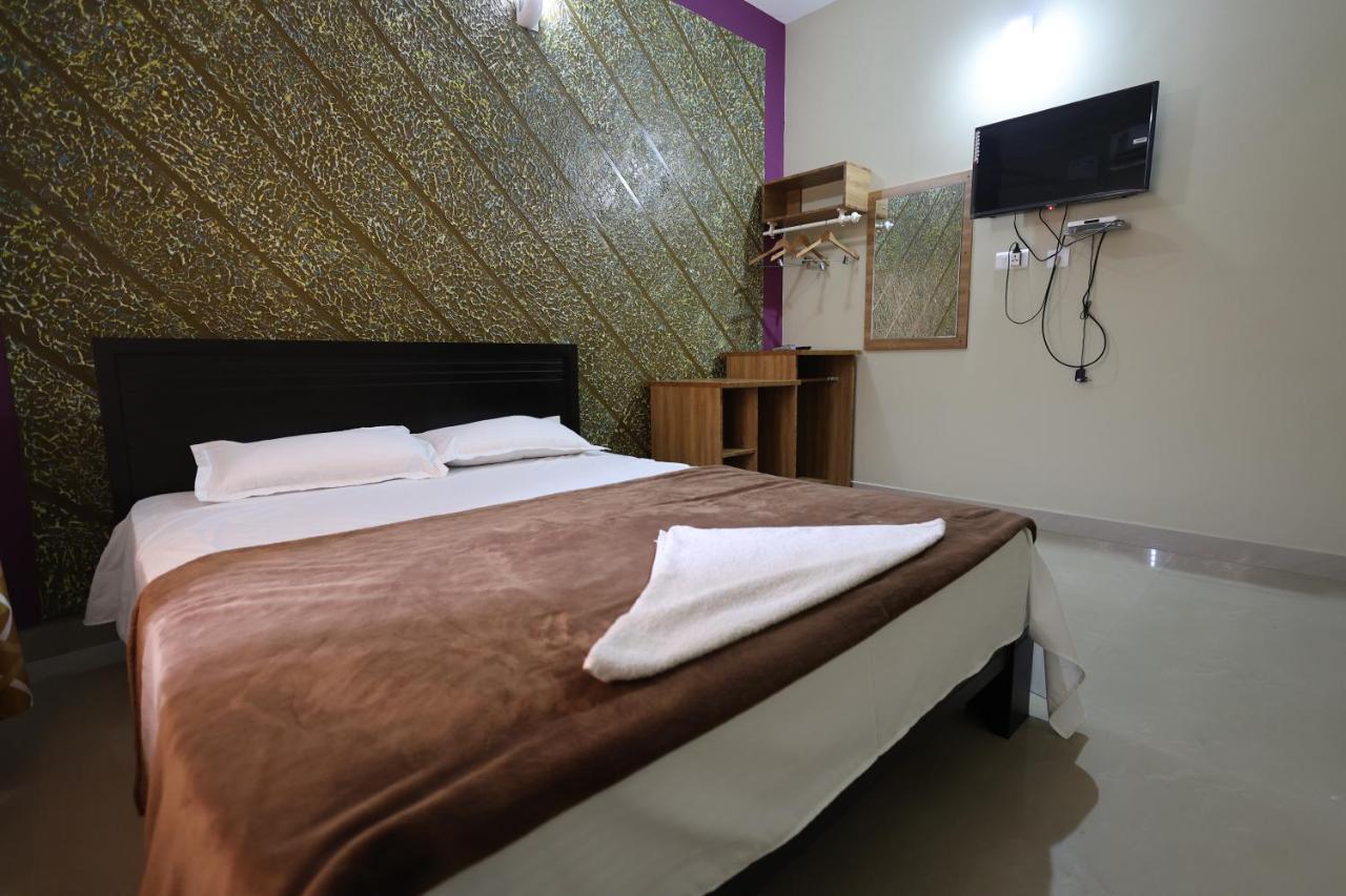 Wayanad Regal Residency Hotell Kalpetta Exteriör bild