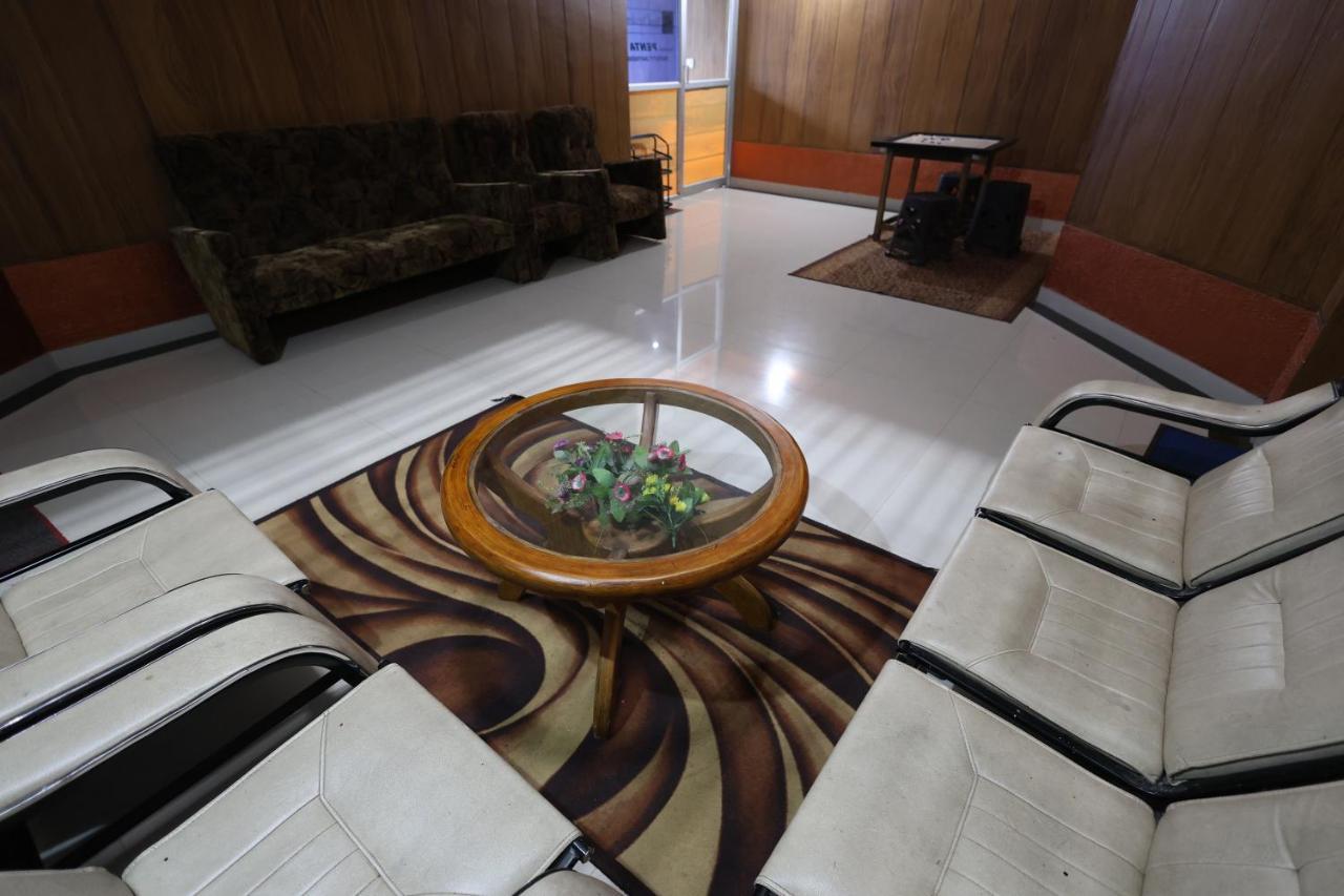 Wayanad Regal Residency Hotell Kalpetta Exteriör bild