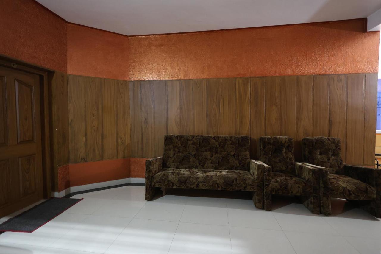 Wayanad Regal Residency Hotell Kalpetta Exteriör bild