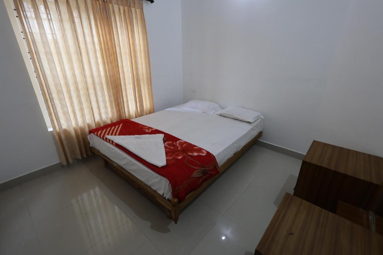 Wayanad Regal Residency Hotell Kalpetta Exteriör bild