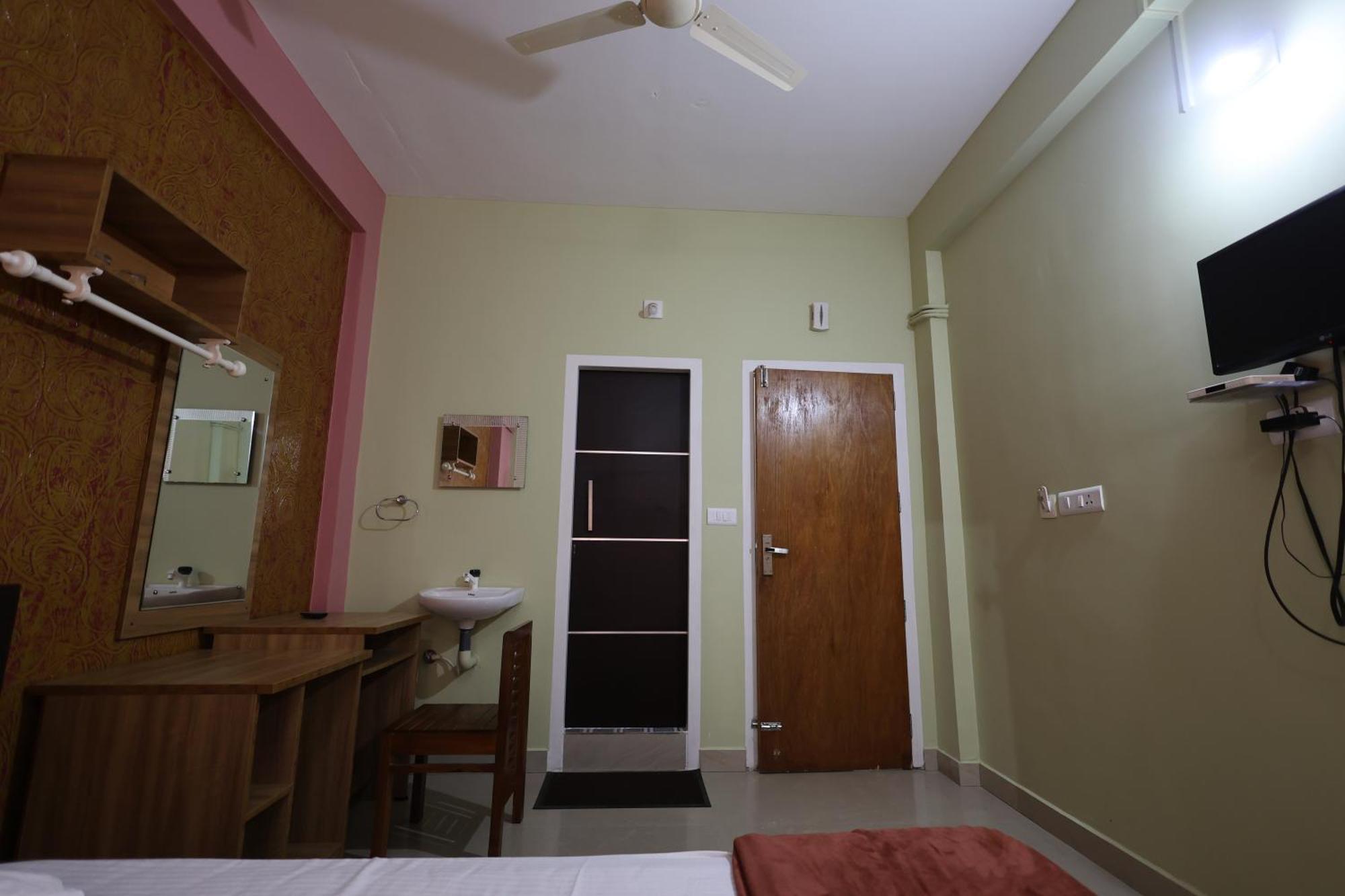 Wayanad Regal Residency Hotell Kalpetta Exteriör bild